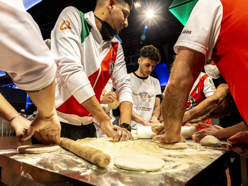 Pizzaioli in gara per il nuovo Campionato mondiale della Pizza