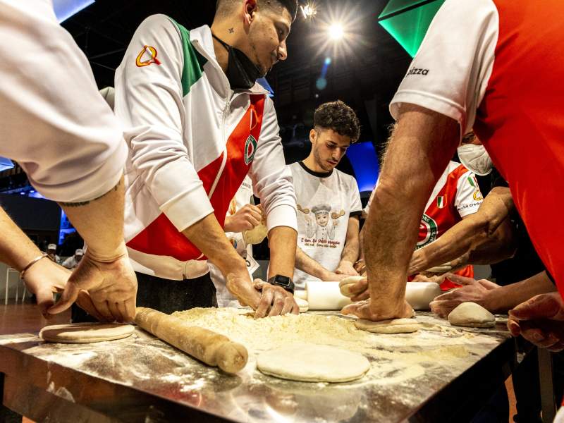 Pizzaioli in gara per il nuovo Campionato mondiale della Pizza