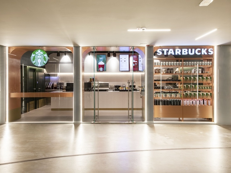 Starbucks apre alla stazione di Santa Maria Novella il proprio format take away
