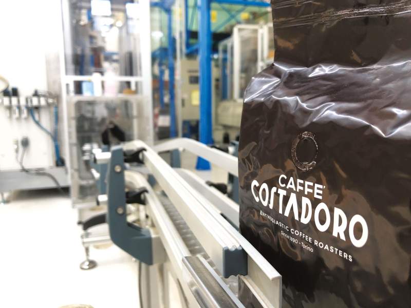 Novità foodservice per Costadoro che rifà il look alla linea di caffè premium per il fuoricasa