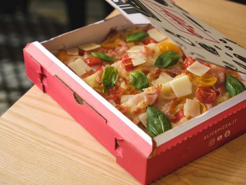 Ecco "L'Estiva", la referenza stagionale di Alice Pizza con Parmigiano Reggiano