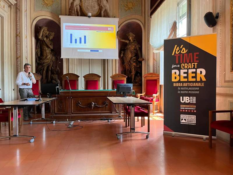 Uno scatto dalla presentazione del report Unionbirrai dal titolo &quot;Birra artigianale, filiera e mercati&quot;