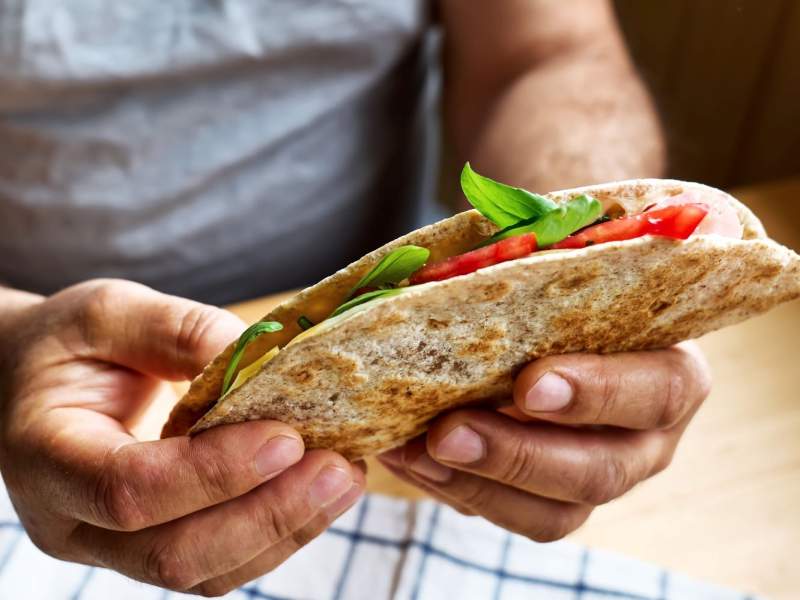 Per l'83% degli italiani, lo street food per eccellenza rimane quello Made in Italy: dalla piadina agli arancini