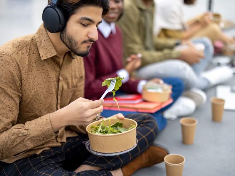 Secondo Just Eat, per il 70% degli studenti universitari il food delivery è un alleato nel percorso di studi