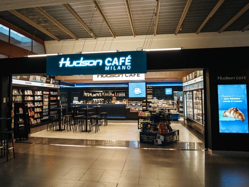 Il nuovo Hudson Cafè Milano, debutto travel retail in Italia per Avolta