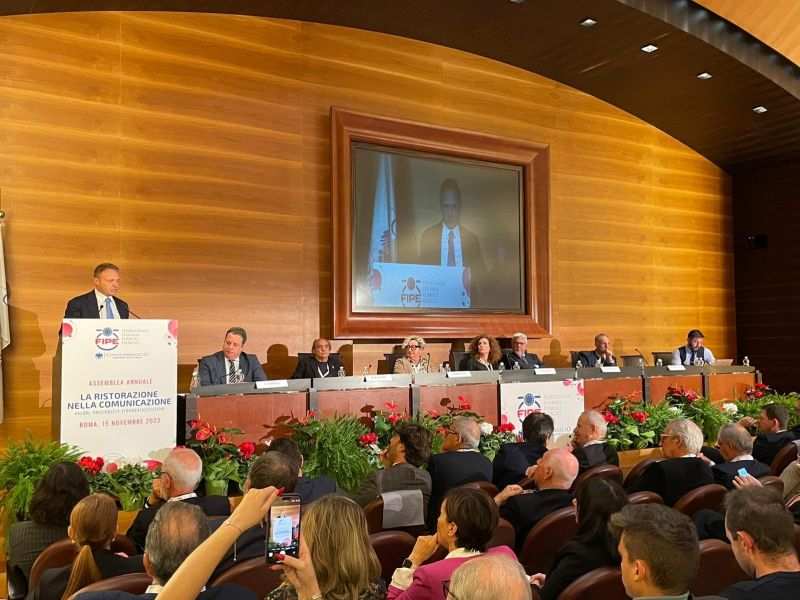 L'intervento del ministro Francesco Lollobrigida all'assemblea annuale di Fipe