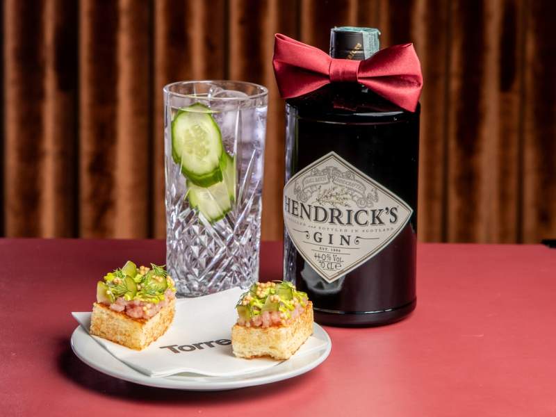 Il Christmas Cucumber, la proposta food&drink di Hendrick's Gin e Torre per l'aperitivo di Natale