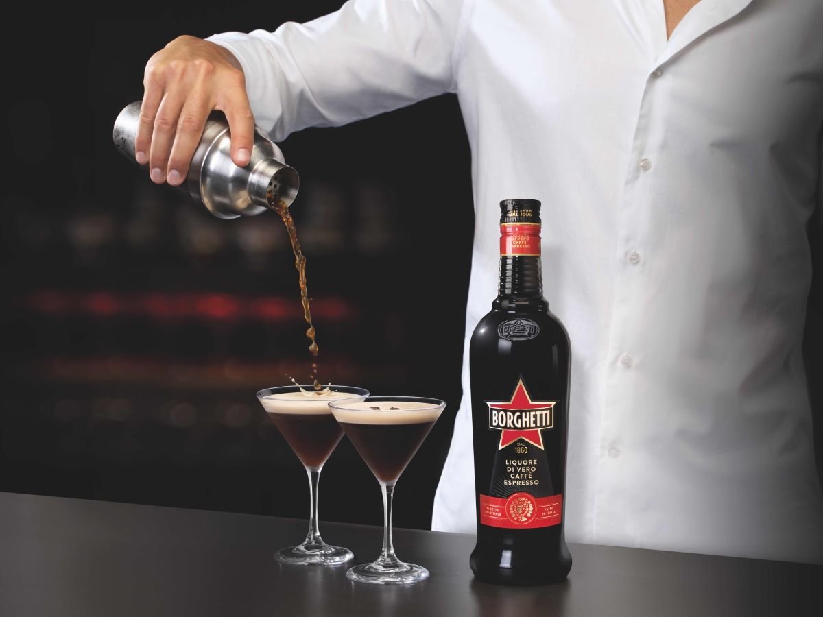 La nuova veste grafica del liquore al caffè espresso Borghetti