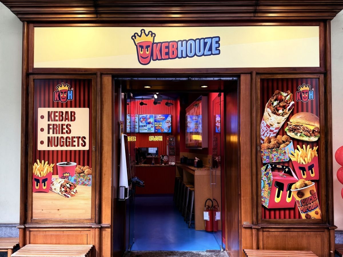 Il nuovo locale di Kebhouze a Torino in via Po Il nuovo locale di Kebhouze a Torino in via Po