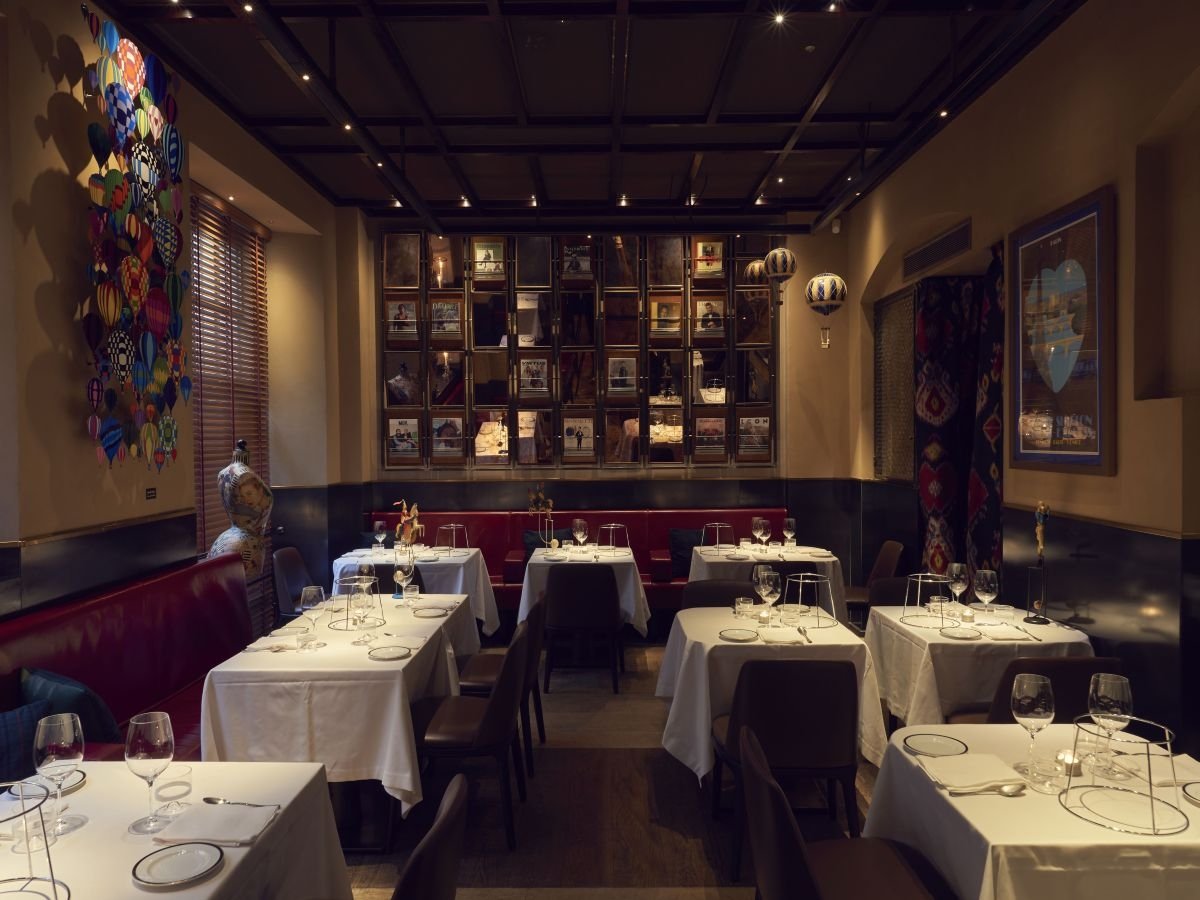 La sala del locale di Langosteria in via Savona a Milano La sala del locale di Langosteria in via Savona a Milano