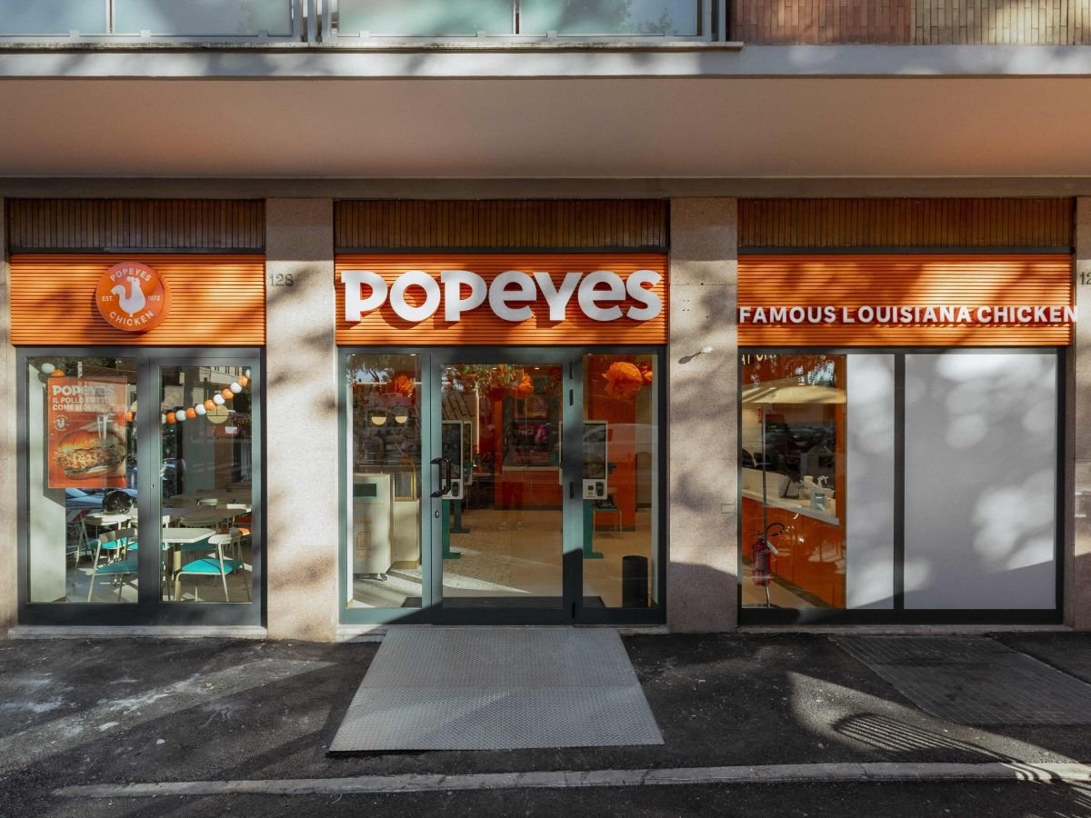 Popeyes raddoppia a Roma e apre al franchising