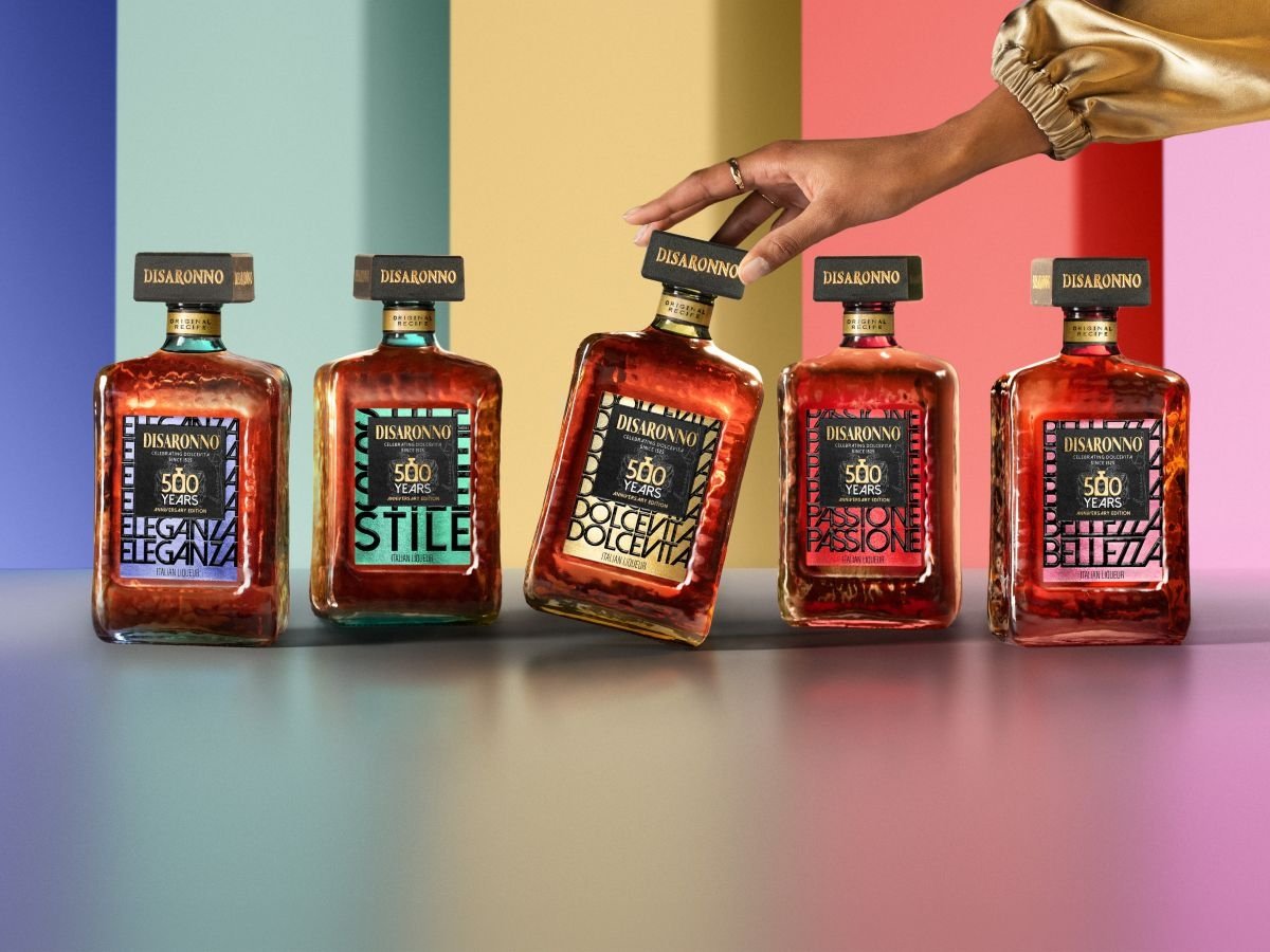 Le 5 bottiglie limited edition di Disaronno Le 5 bottiglie limited edition di Disaronno