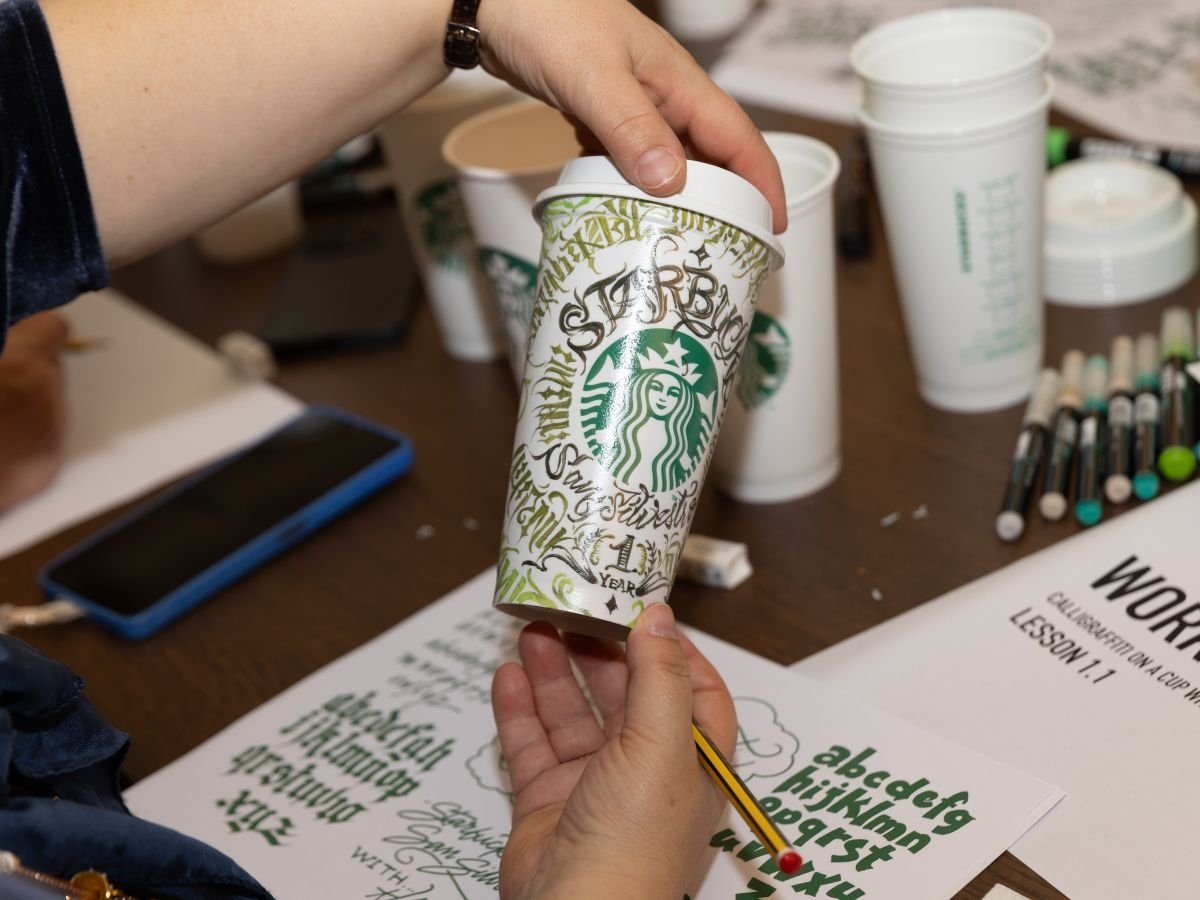Caffè, arte, formazione: Starbucks celebra un anno del flagship romano