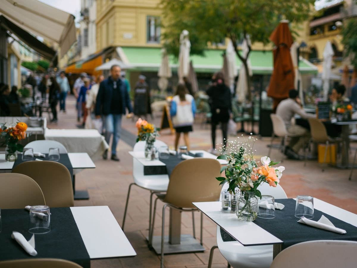 Per il Governo, tempo fino a fine 2026 per il riordino della questione dehors a livello nazionale