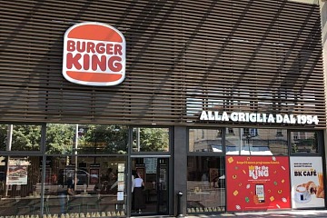 L'ingresso del nuovo Burger King al Centro commerciale La Galleria a Parma