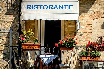 Fipe è stata fondata il 16 giugno 1945 e oggi rappresenta circa 335mila attività