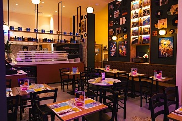 L'interno del nuovo locale Glory POP a Milano