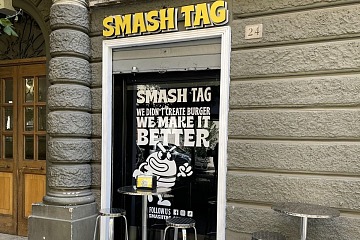 Uno dei primi punti vendita Smashtag a Roma