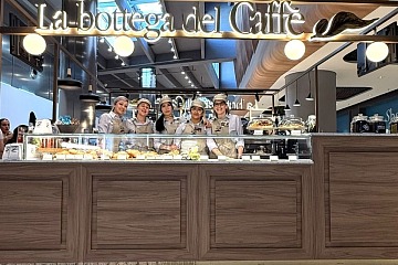 Il nuovo chiosco di La Bottega del Caffè al Waterfront Mall di Genova
