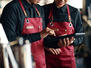 Il nuovo modulo CassaDigitale per la ristorazione integra presa comande, gestione tavoli, pagamenti mobile e food delivery