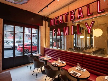 La sala del nuovo Meatball Family di Milano in piazza Cinque Giornate