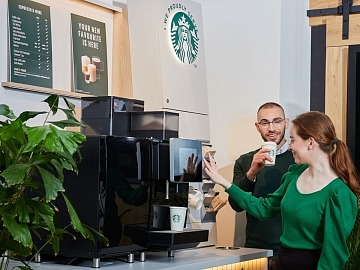 Il modello self-served del programma We Proudly Served Starbucks di Nestlé Professional