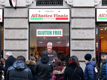 Il primo store gluten free de All'Antico Vinaio ha aperto a Milano 