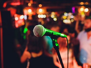 Per Fipe,  1 italiano su 4 sarebbe disposto a pagare un supplemento di prezzo per vivere una serata accompagnata dalla musica 