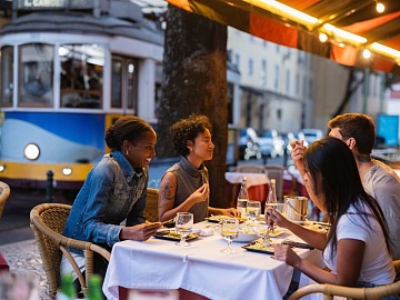 Nell'estate 2026, su TheFokr le prenotazioni effettuate da turisti italiani hanno rappresentato il 23% del totale