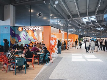Il nuovo punto vendita Popeyes al Waterfront Mall di Genova