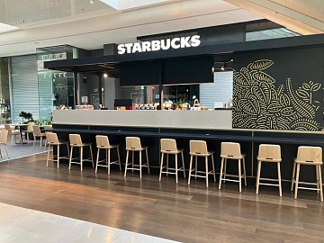Il chiosco Starbucks al Centro commerciale Gran Reno