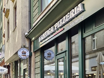 La location di Antica Pizzeria Da Michele a Breslavia, la prima in Polonia