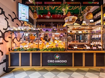 Il banco alimentare di un punto vendita Ciro Amodio