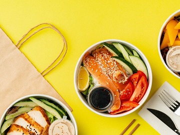 Secondo Just Eat, gli italiani ordinano in media 1,5 volte a settimana in food delivery