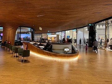 Il chiosco di Caffè Pascucci all'interno di CityLife a Milano