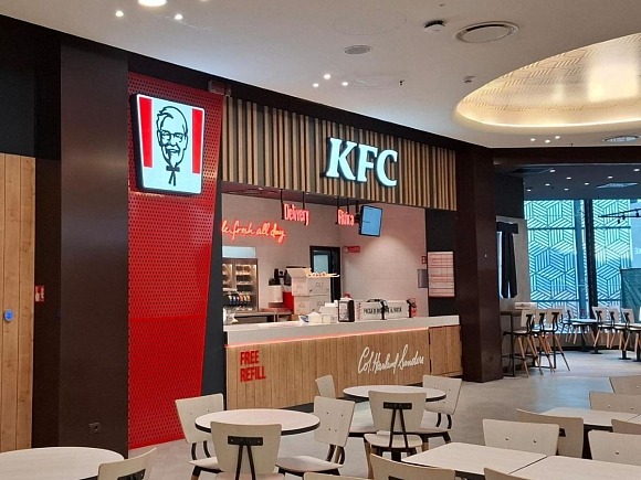 Il nuovo locale KFC al Centro commerciale Galleria PortaSiena