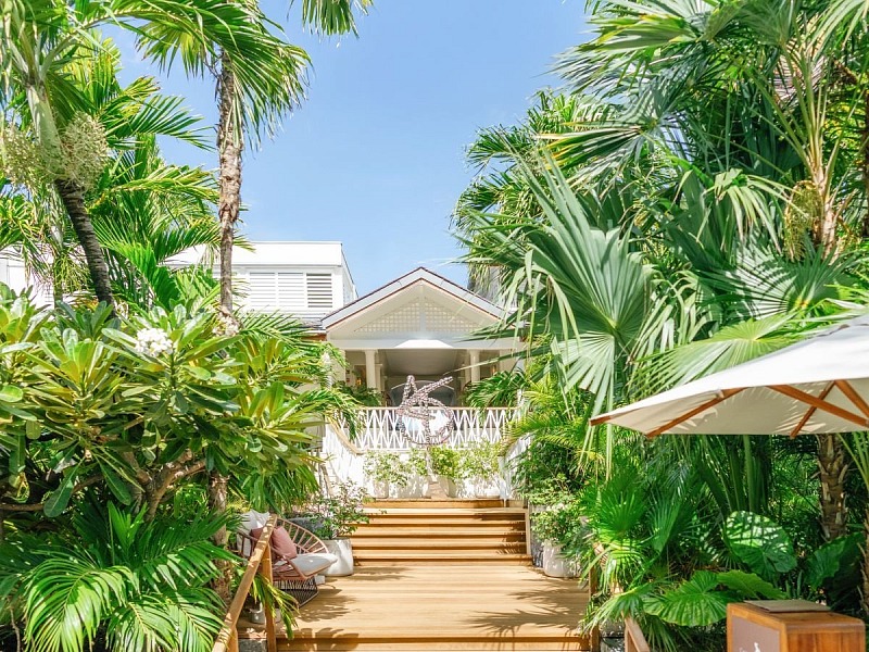 L'ingresso di Cheval Blanc Saint-Barth dove, dal 22 ottobre, apre il nuovo ristorante Langosteria