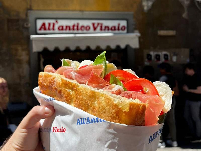 All'Antico Vinaio e Percassi avevano costituito AV Retail nel 2022