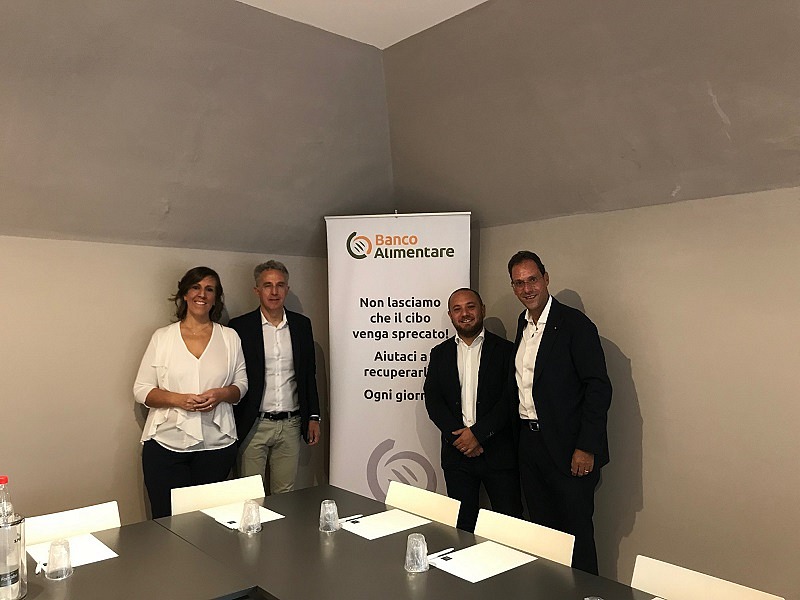 La firma dell'accordo tra Confida e Fondazione Banco Alimentare per il progetto di lotta allo spreco in Sicilia