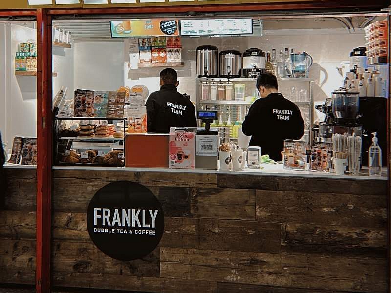 Frankly Bubbel Tea apre nella stazione della metropolitana di Porta Romana a Milano il 10° punto vendita