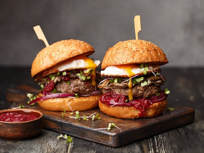 Glovo consegna in Italia il 30% degli ordini di hamburger globali In Italia Glovo consegna il 30% di ordini di hamburger a livello globale