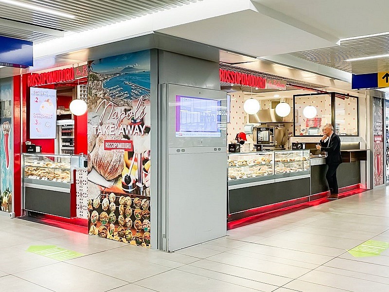 Rossopomodoro debutta a Roma Termini con il format La Bottega Il format Rossopomodoro La Bottega alla stazione di Roma Termini