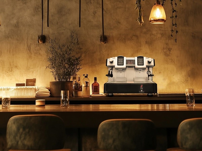 Essse Caffè lancia Expresss per il caffè in capsule nell'Horeca La macchina da caffè in capsule Expresss pensata da Essse Caffè per l'Horeca