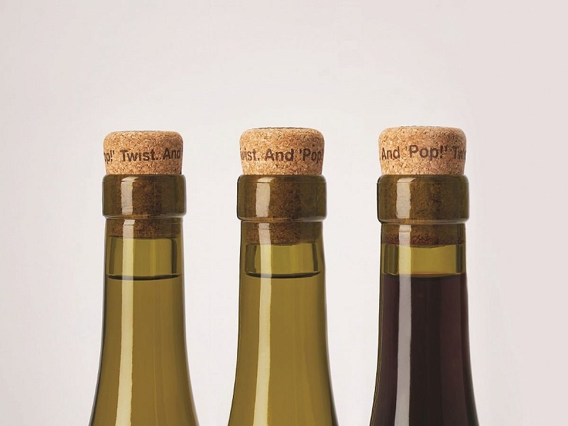 Amorim Cork presenta Helix 2.0: il tappo che fa "pop" Il tappo Helix 2.0 di Amorim Cork permette di aprire una bottiglia senza usare un cavatappi